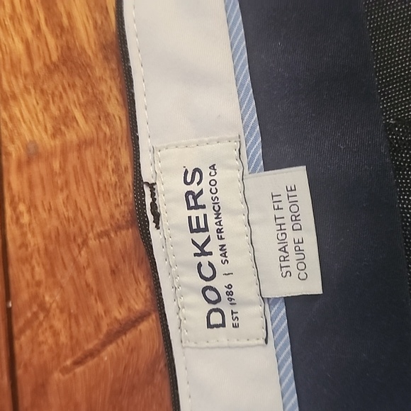 Mens Dockers Straight Fit dress pants Size 40 x 32  EUC - Picture 2 of 7